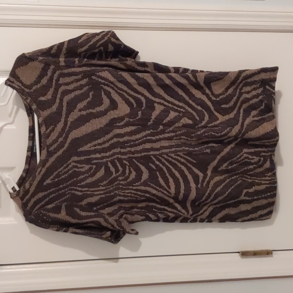 3/$30 Like New Jones New York 1X Gold Black Career Blouse Animal Print Shirt